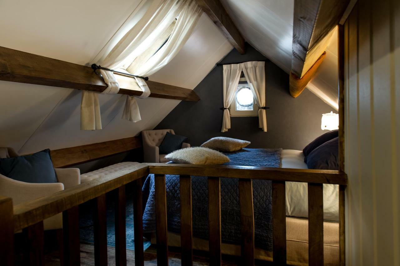 Bed And Breakfast Piekoo Belloo Weert Exterior photo