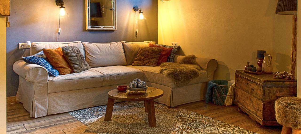 Bed And Breakfast Piekoo Belloo Weert Exterior photo